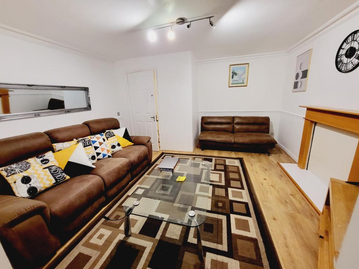 Manor Place Apartment Thamesmead Thamesmead  Bagian luar foto