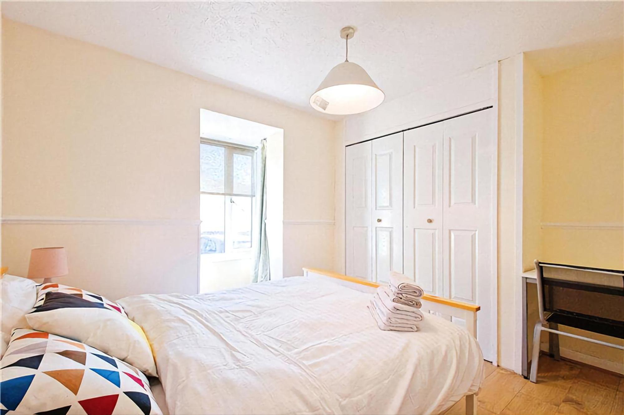 Manor Place Apartment Thamesmead Thamesmead  Bagian luar foto